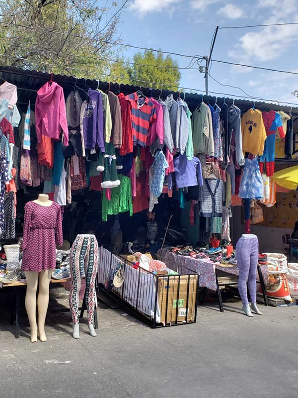 Lote de ropa usada en Bustamante-Nuevo Leon